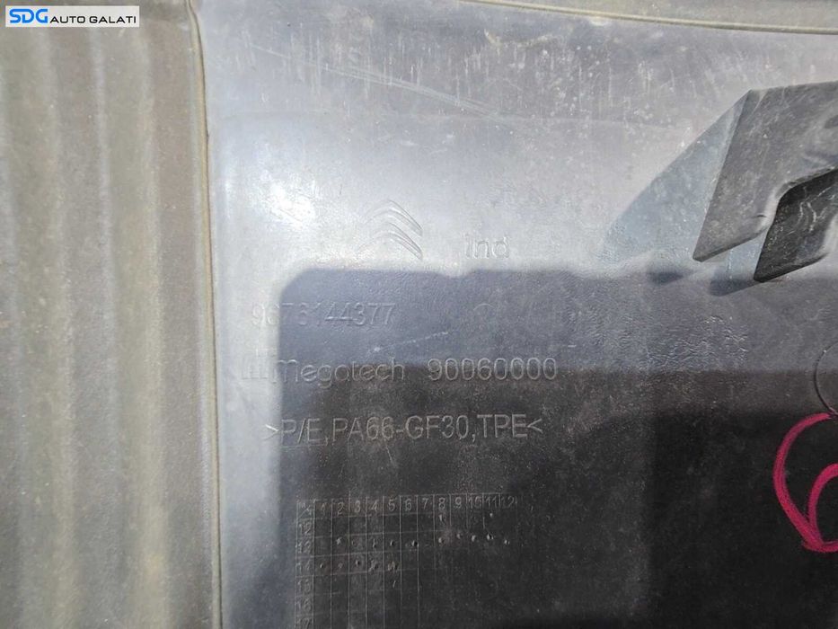 Ghidaj Deflector Canal Aer Radiator Intercooler Citroen C4 Grand Picasso 2 2013 - 2018 Cod 9676144377 [LN1281]