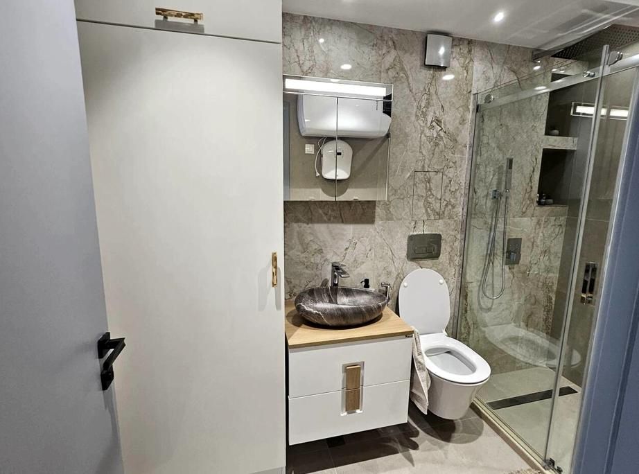 Дава се под наем Двустаен апартамент в Пловдив, Център - 72 кв.м за 800 € - Снимка #6