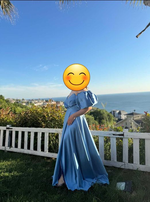 Елегантна рокля от сатен