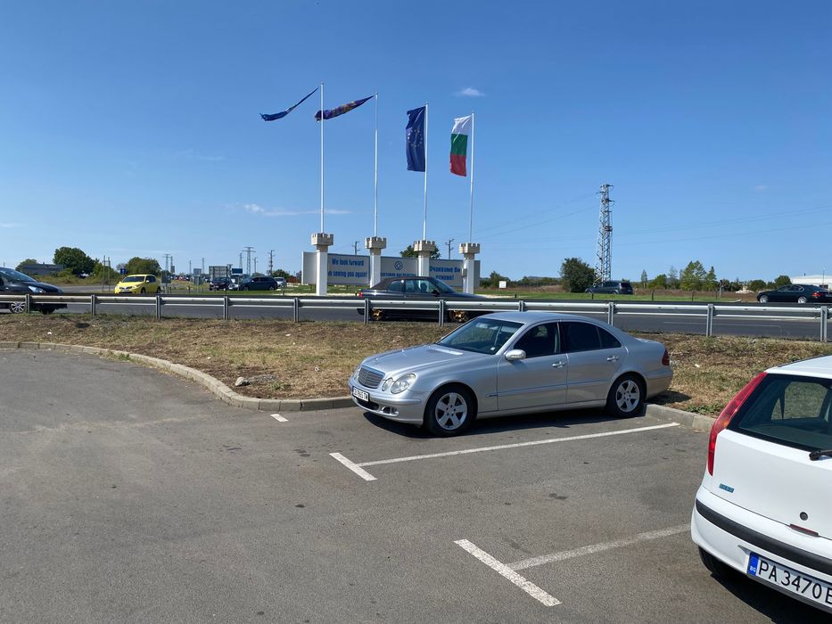 Mercedes E Class W211