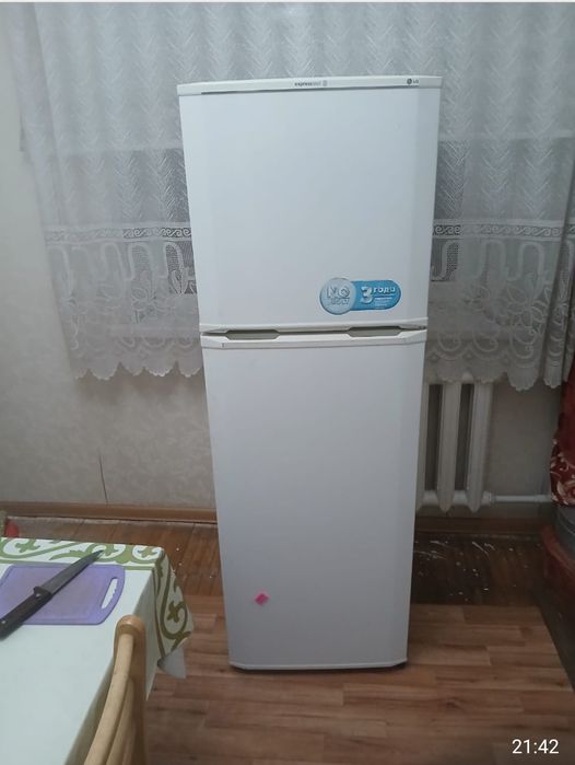 Продаю  холодильник LG не рабочий