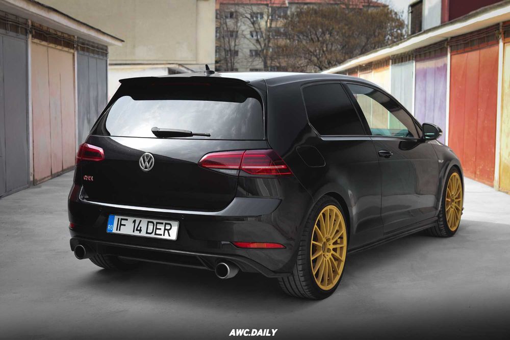 Volkswagen Golf 7.5 GTI Performance Manual