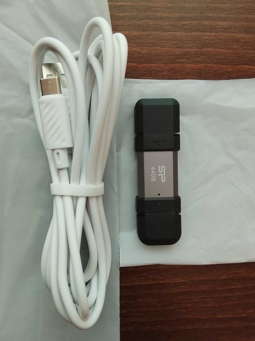Флаш памет Silicon Power Mobile 64GB