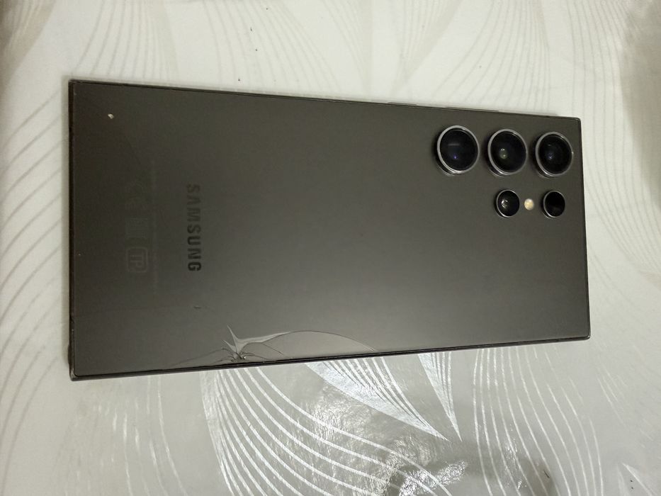 Продам Самсунг Galaxy S24 Ultra