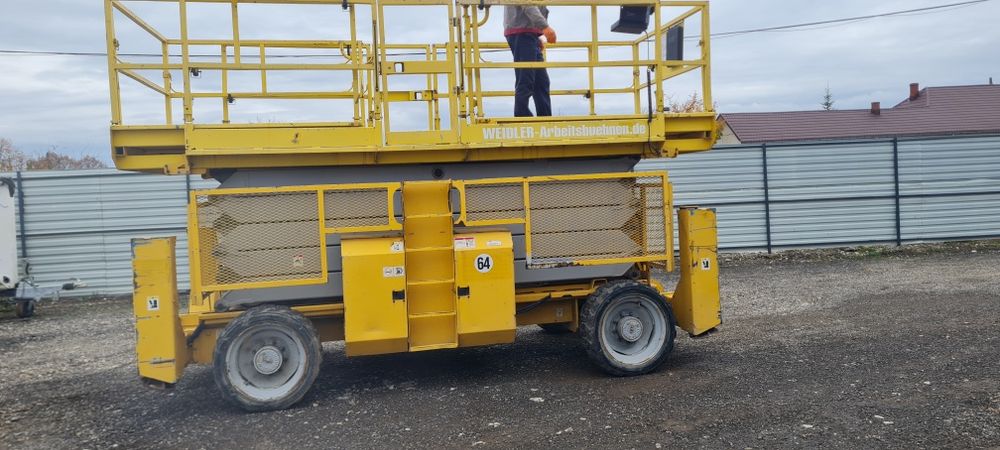 Nacela tip foarfeca diesel 18m  Genie 5390