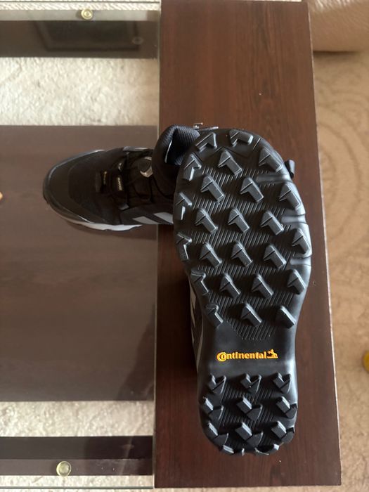 Зимни обувки и боти