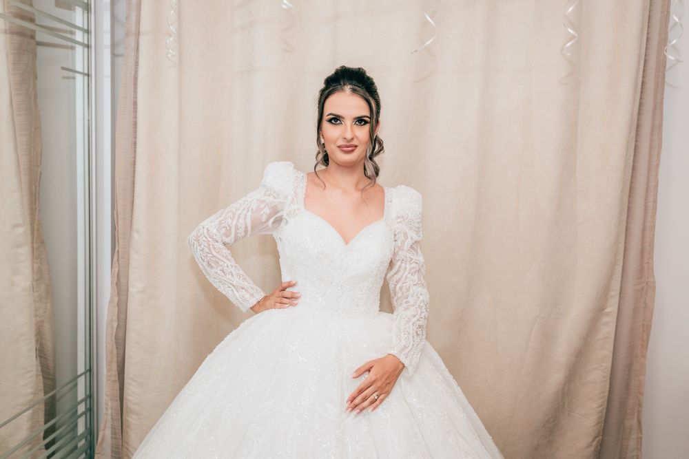 Vand rochie mireasa
