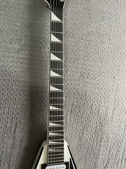 Chitară electrică Flying VJackson JS32T Rhoads