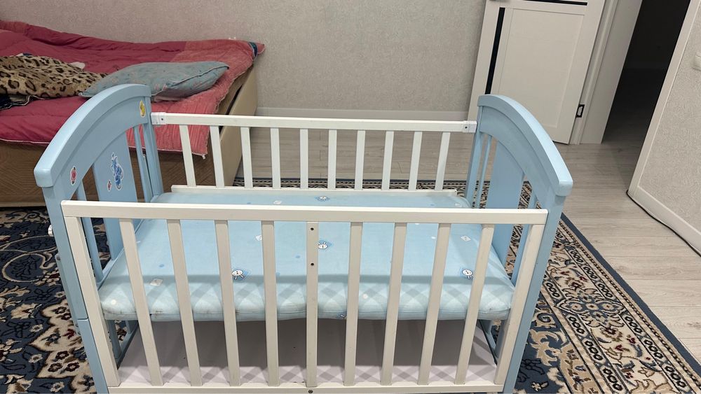 Продам манеж детский