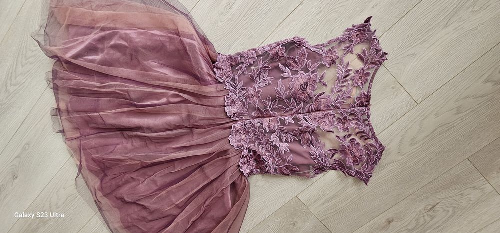 Rochie Leonard nouă