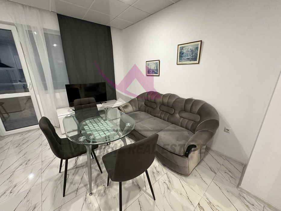 Дава се под наем Двустаен апартамент в Варна, Спортна зала - 52 кв.м за 700 € - Снимка #2
