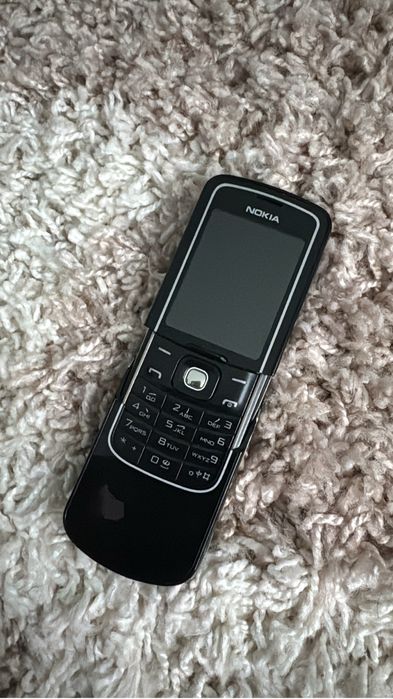 Nokia 8800 luna продам