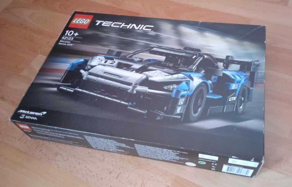 Lego Technic 42123 McLaren Senna, 42123 Ford Mustang Shelby, 42161 Lamborghini Huracan Tecnica, 8071 Bucket Truck