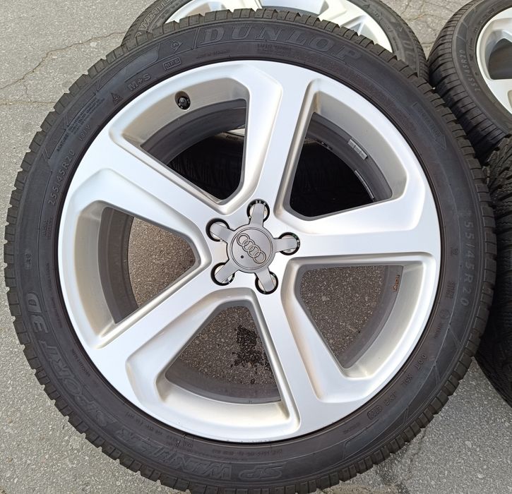 Оригинални джанти с гуми зимни 20 цола Audi Q5 SQ5 дот 2022г.