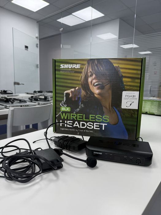 Wireless headset Shure