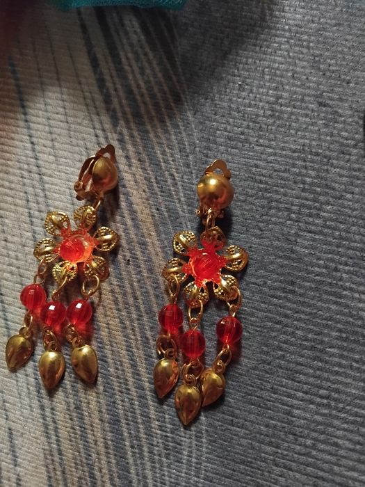 Продам костюм. .