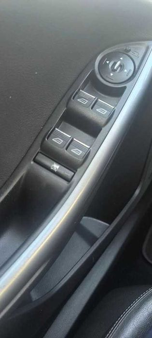 FORD Focus 2011 — imagine 5