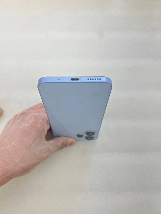 Redmi 12 8/256Gb idial iPhone ga obmen bor sieochni sotiladi