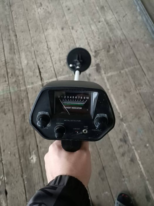 Металлоискатель продам