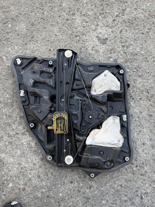 Macara dreapta spate bmw g11 macara dreapta fata bmw g11