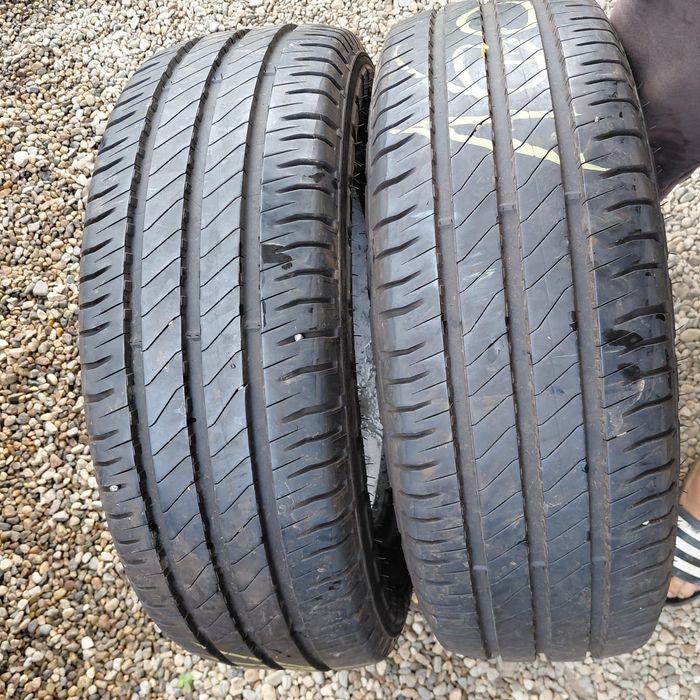 215/65 r16c de vara 2 buc f bune MICHELIN