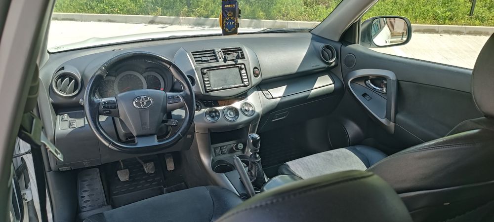 TOYOTA RAV4 2011 — imagine 5