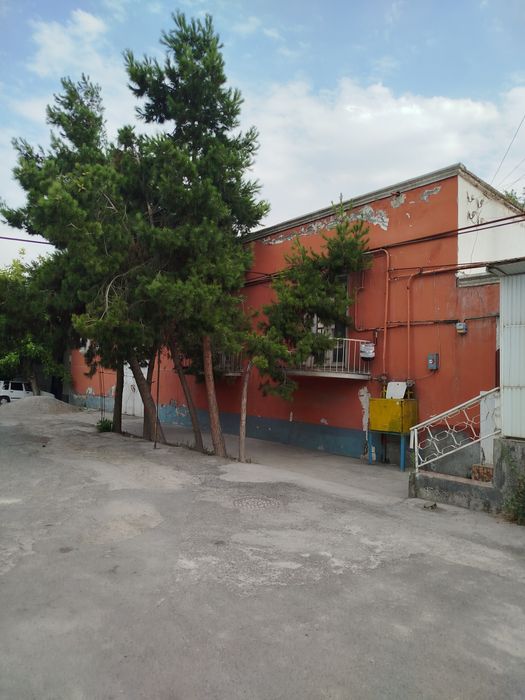 Ховли Уй яшаш у-н Сотилади.6,5 сотых.