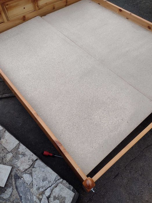 Дървена спалня ...