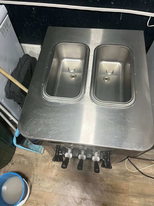 Фризер Мороженное аппарат