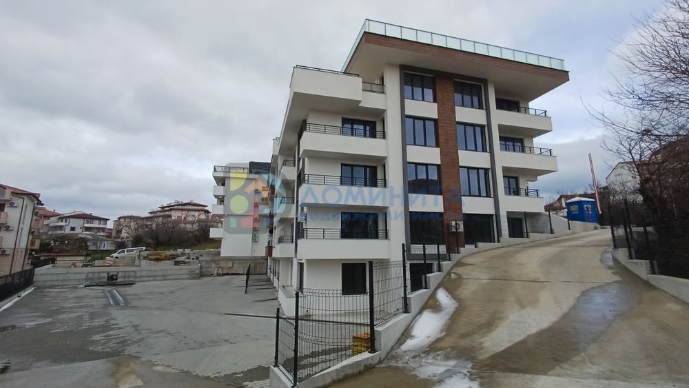 Продава се Едностаен апартамент в Царево - 54 кв.м за 612 €/кв.м - Снимка #1