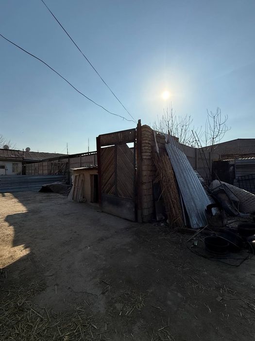 Yer sotiladi; 3 sotix; Yunusobod bitonka boyida; Narxini kelishamiz