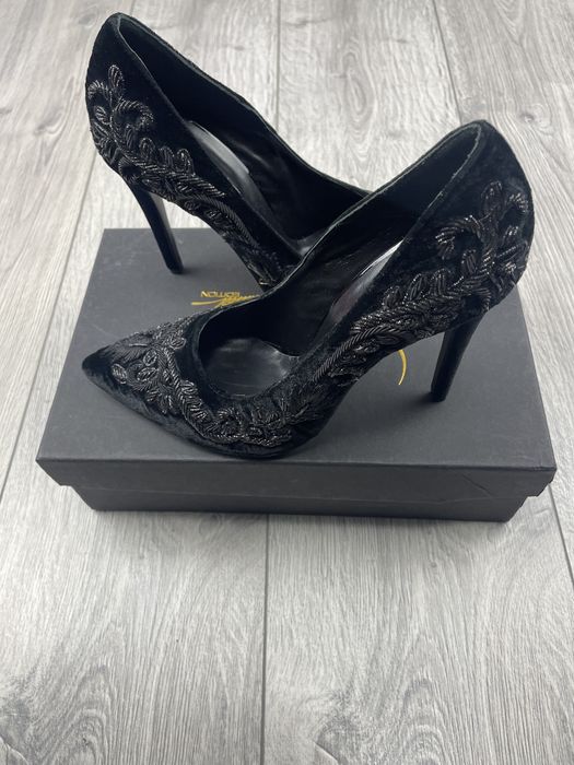 Lichidare stoc pantofi ocazie