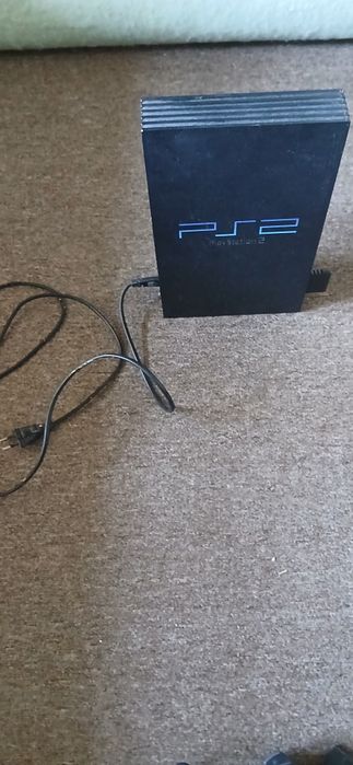 Playstation2 fat sotiladi.