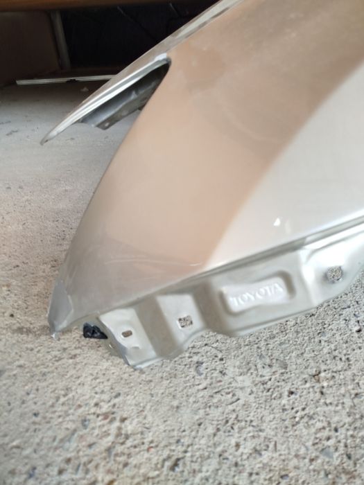 Продам левое крыло от лексуса рх 330