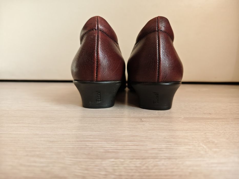 Дамски обувки естествена кожа