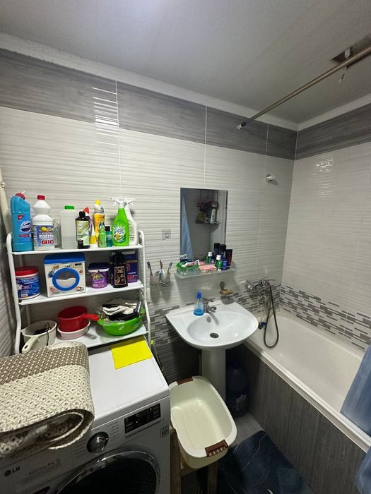 СРОЧНО! Хорошая 3-комнатная, Рисовый