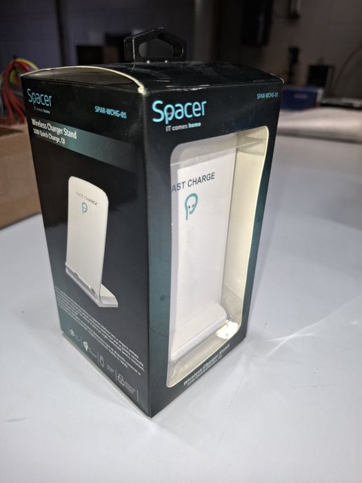 Безжично зарядно устройство. Wireless charger.