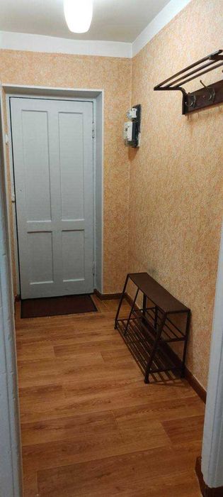 Сдается квартира в Яшнабадском районе Дворец 2-х комнат 3-этаж