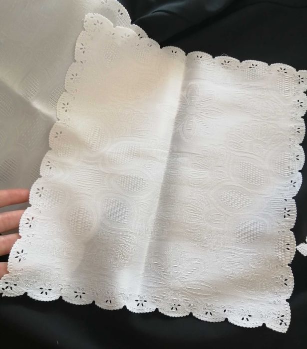 Set de 6 servete de masa textile anii 90 nefolosite elegante si fine