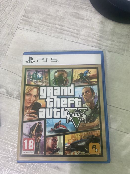 PlayStation 5 doua controllere, 3 jocuri