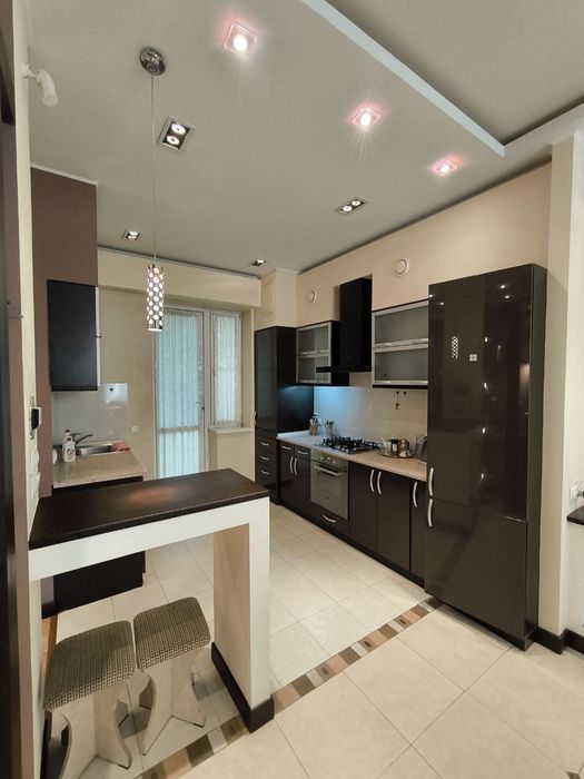 Сдам квартиру Новомосковском 3/3/4 100м2