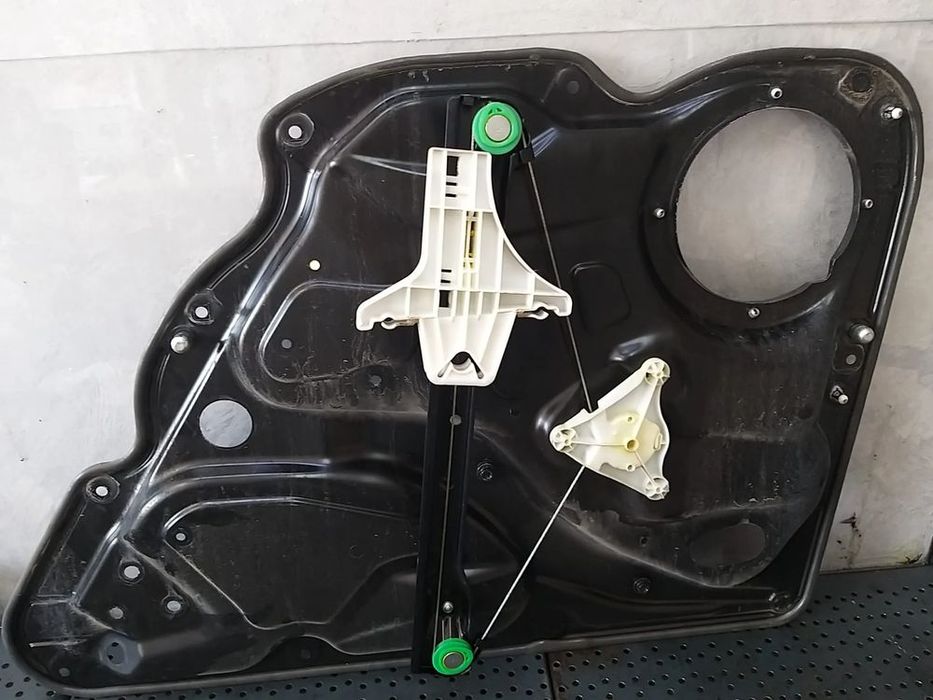 Macara geam electric stanga spate vw passat b6 berlina 980861107