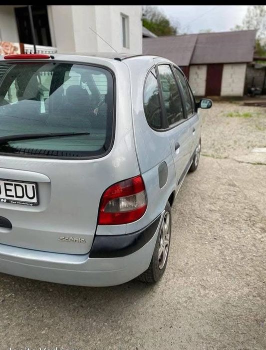 Vând Renault Scenic