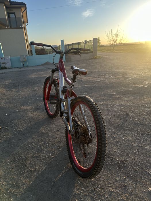 Bicicleta Specialized BigHit3