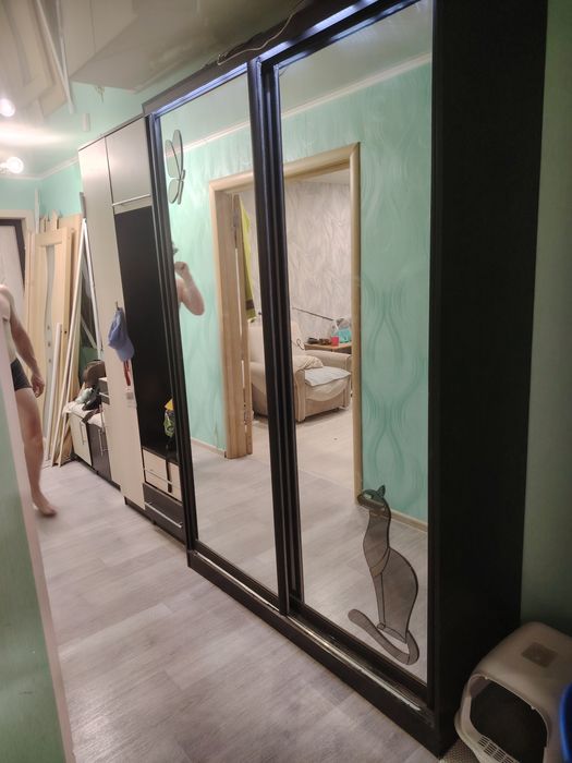 Продам  прихожую