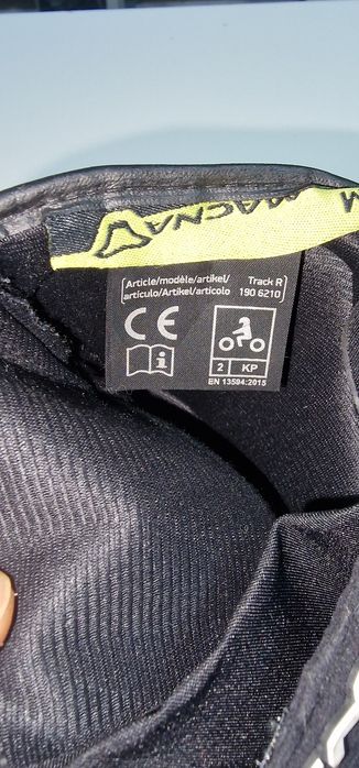 Manusi moto Macna Track R