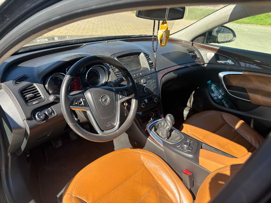 Opel Insignia 2.0 diesel 160 cai manuala xenon piele senzori