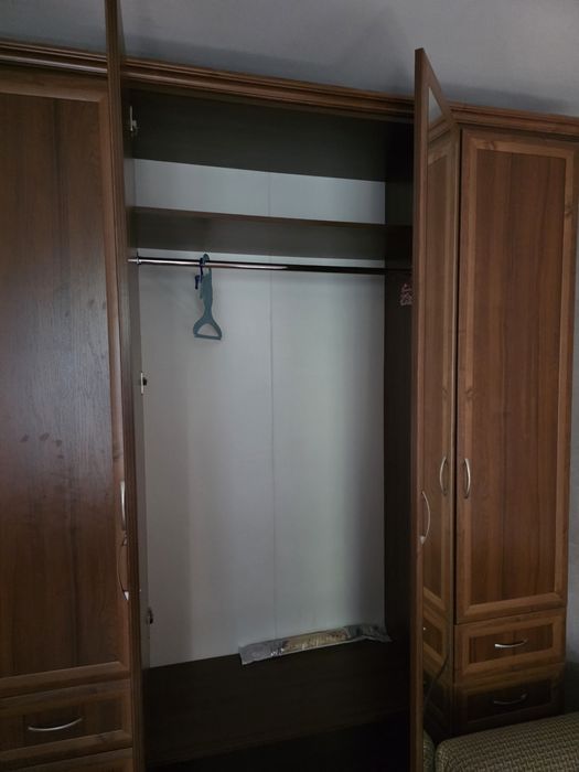 Продам шкаф в хорошем состоянии