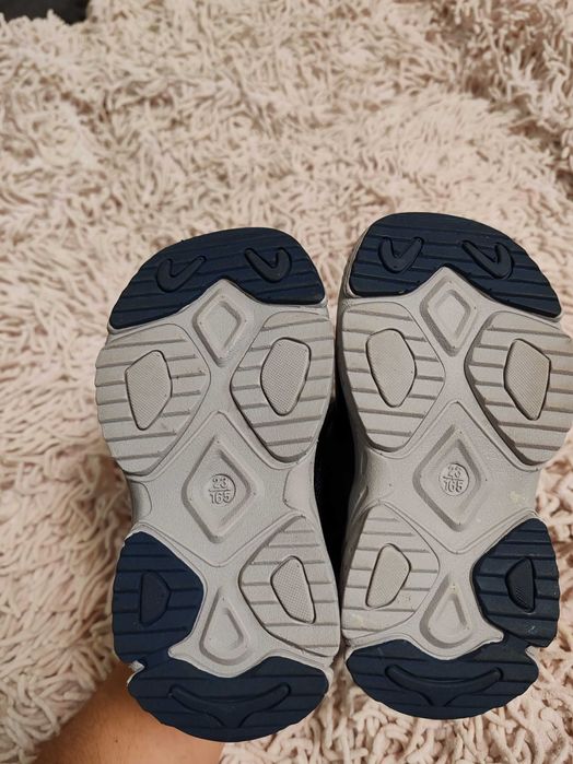 Продам зимние сапожки