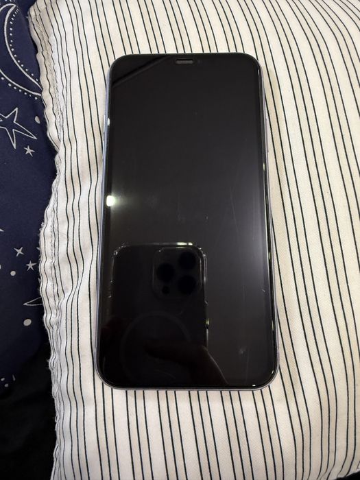 Iphone 11 culoarea mov